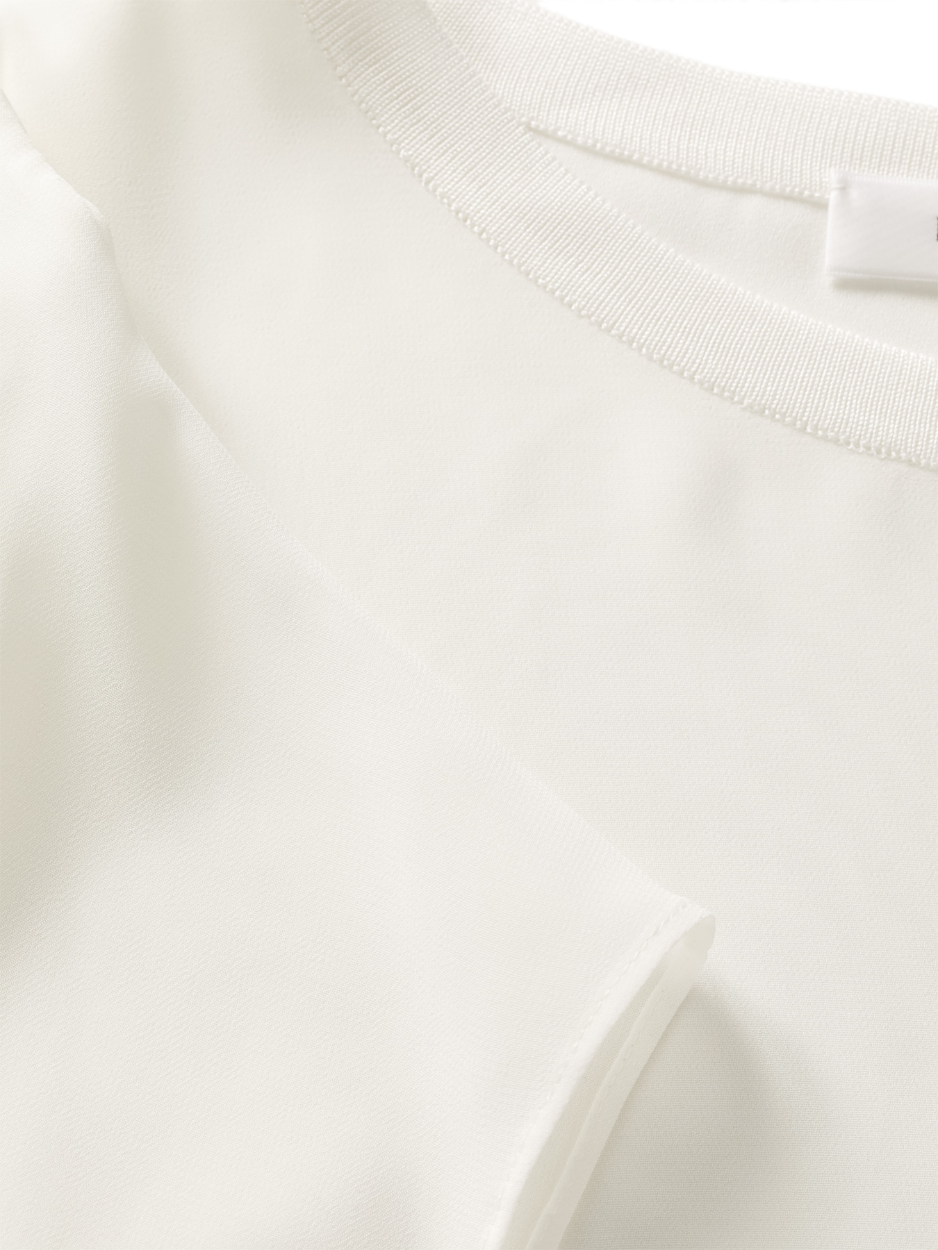 シアーレイヤードブラウス