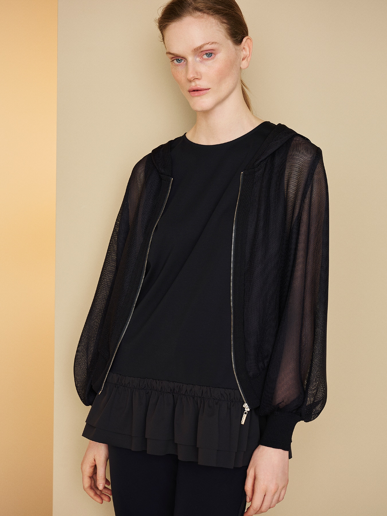 ジップアップメッシュパーカー