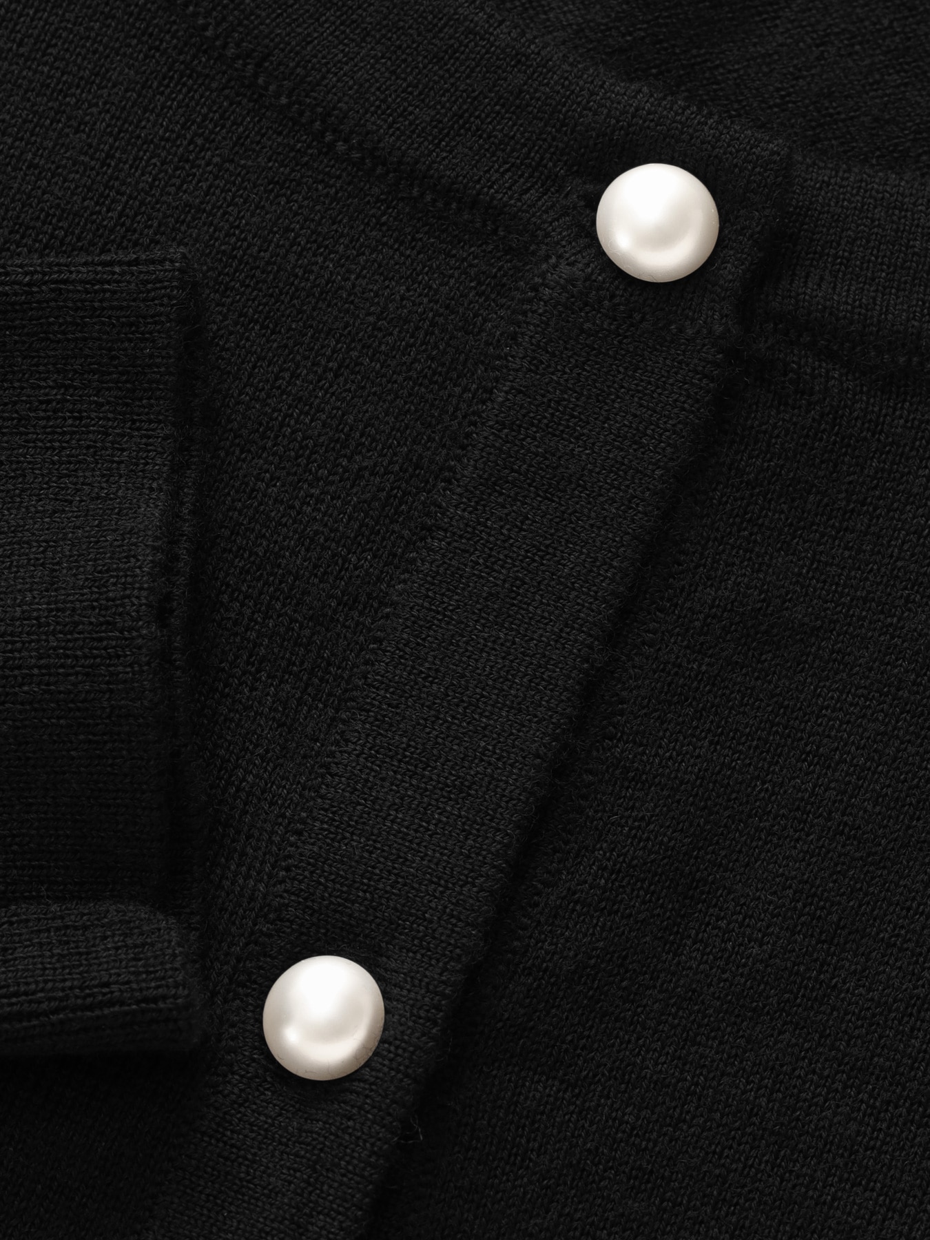 CARIAGGIパールボタンカーディガン