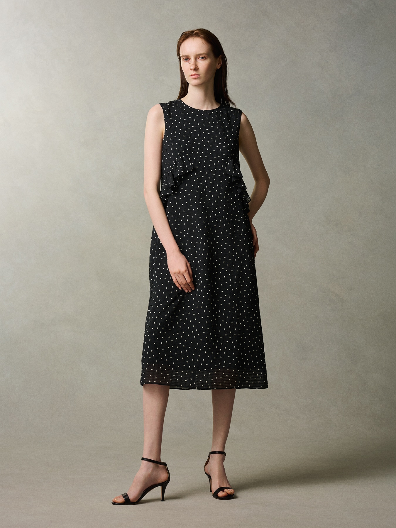 ドットプリントノースリーブワンピース