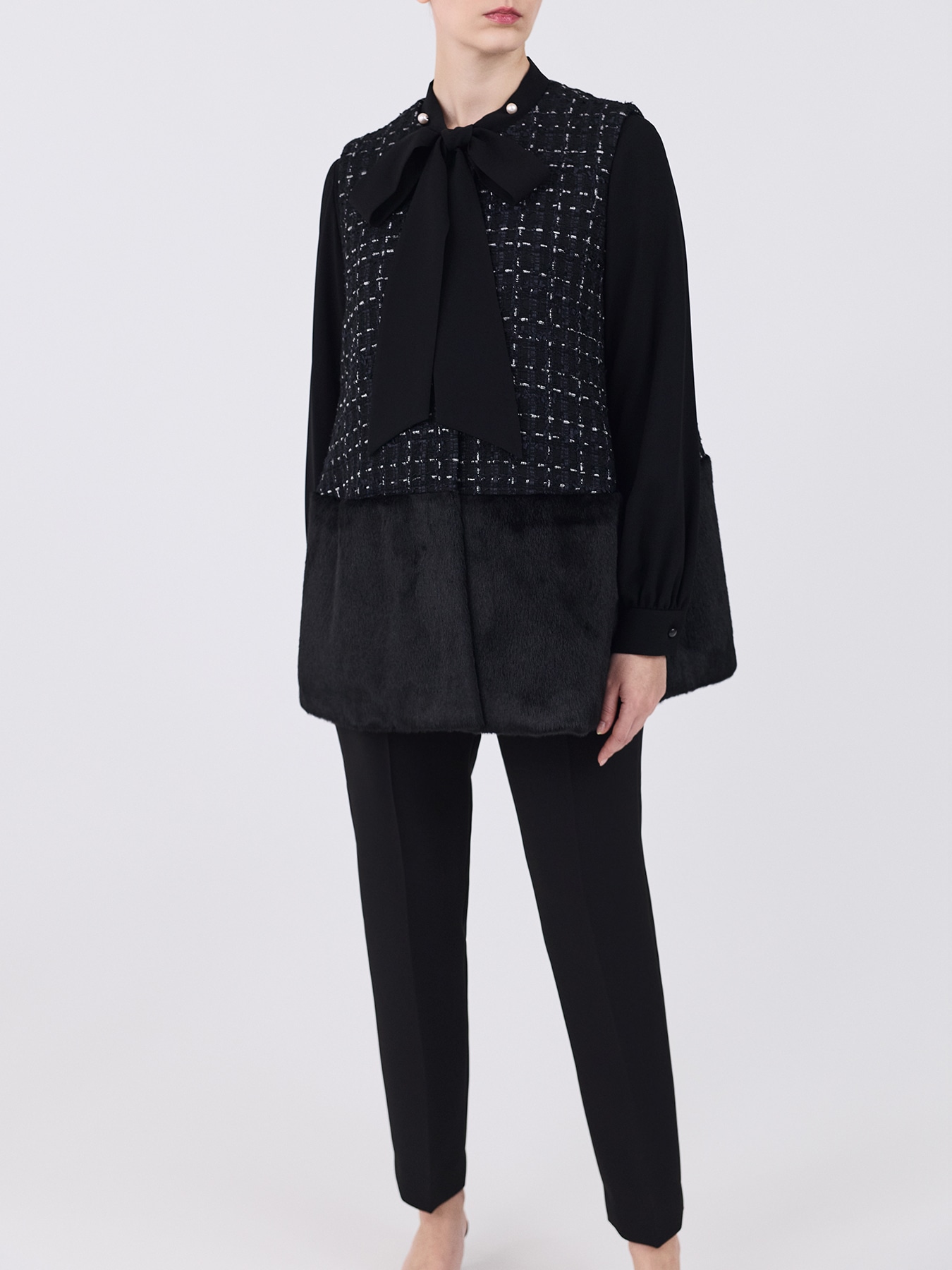 ダブルクロスセンタープレステーパードパンツ