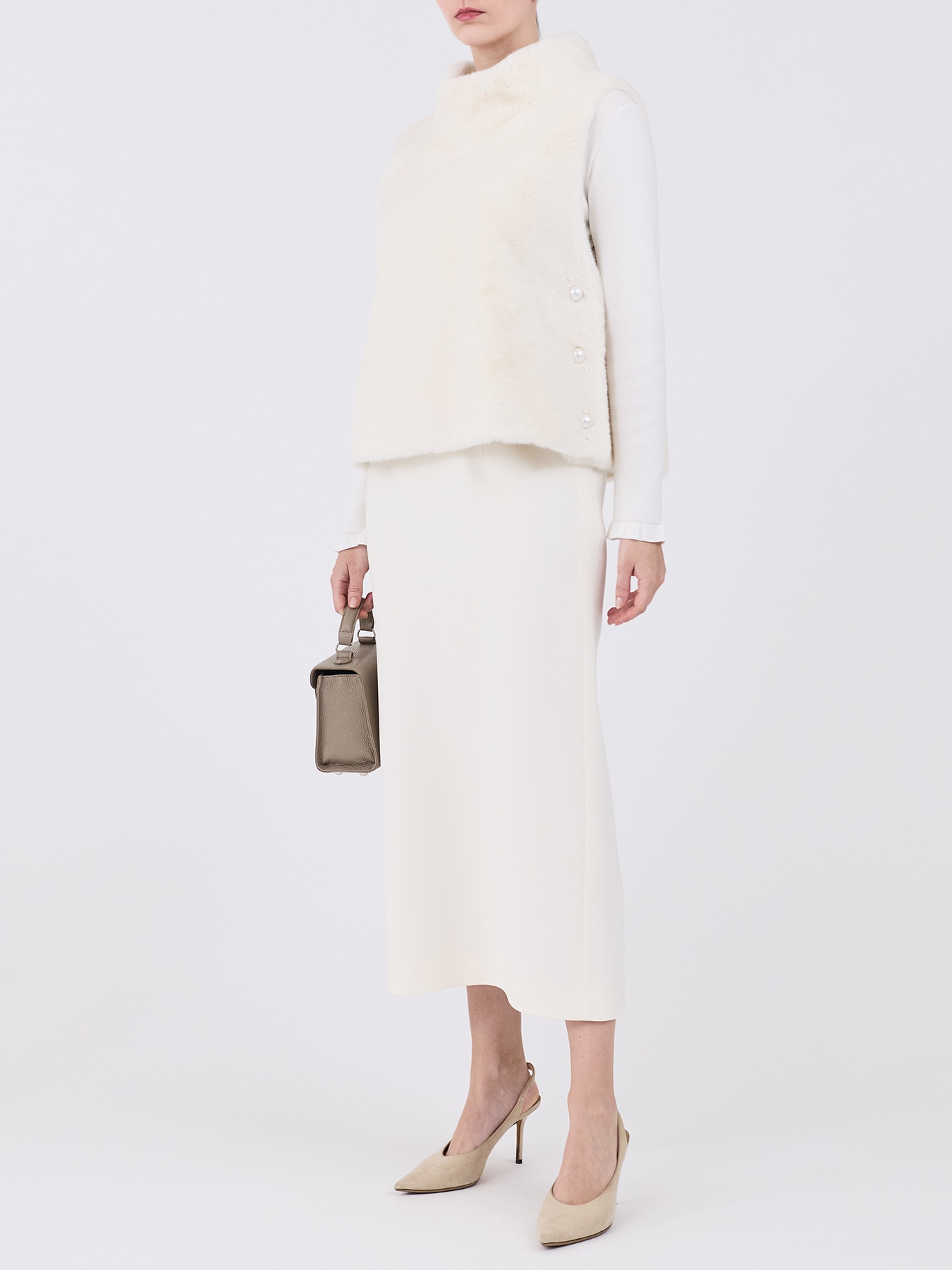 サイドパールエコファーハイネックジレ