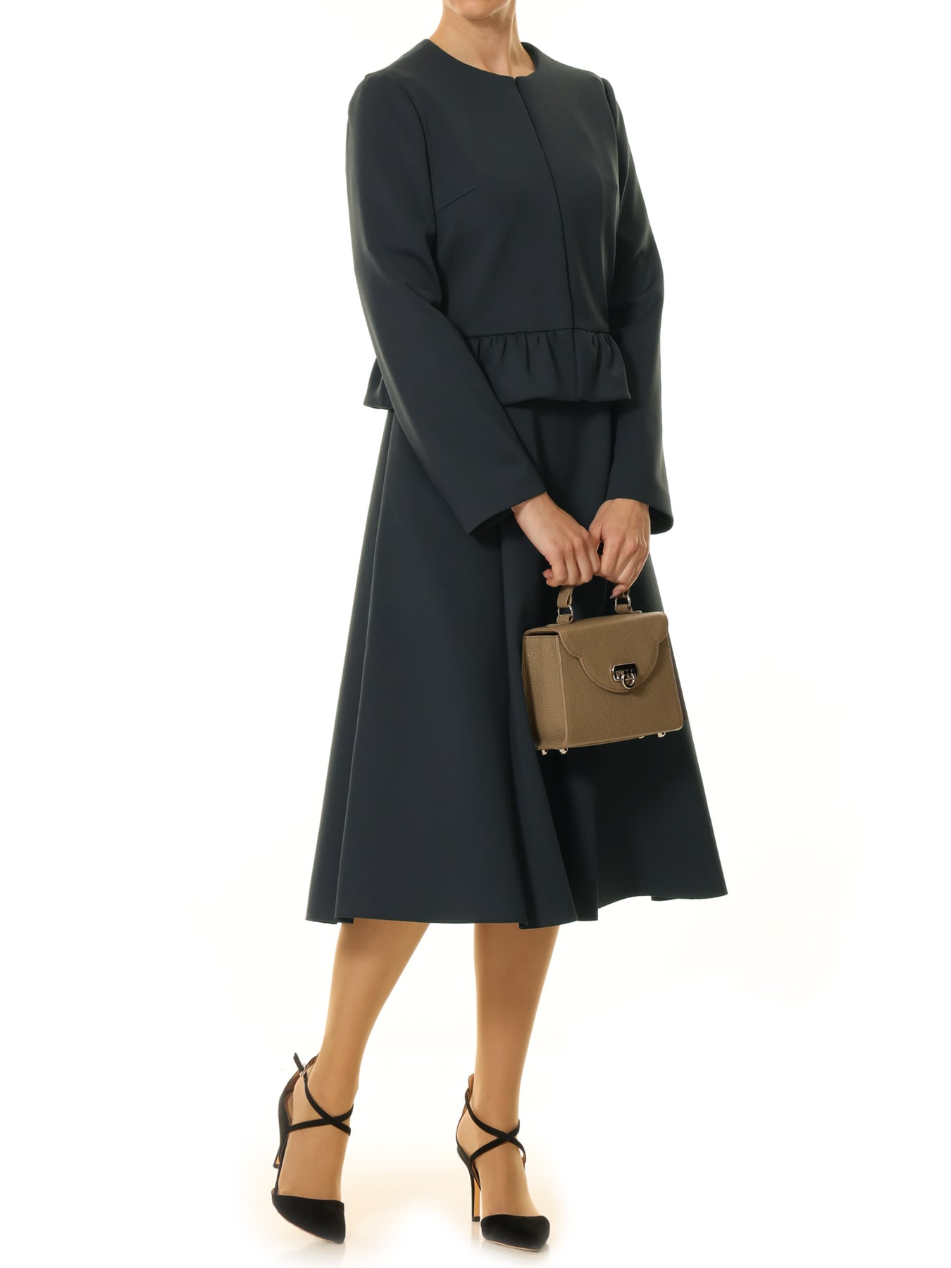 ノーカラーフリルヘムジャケット