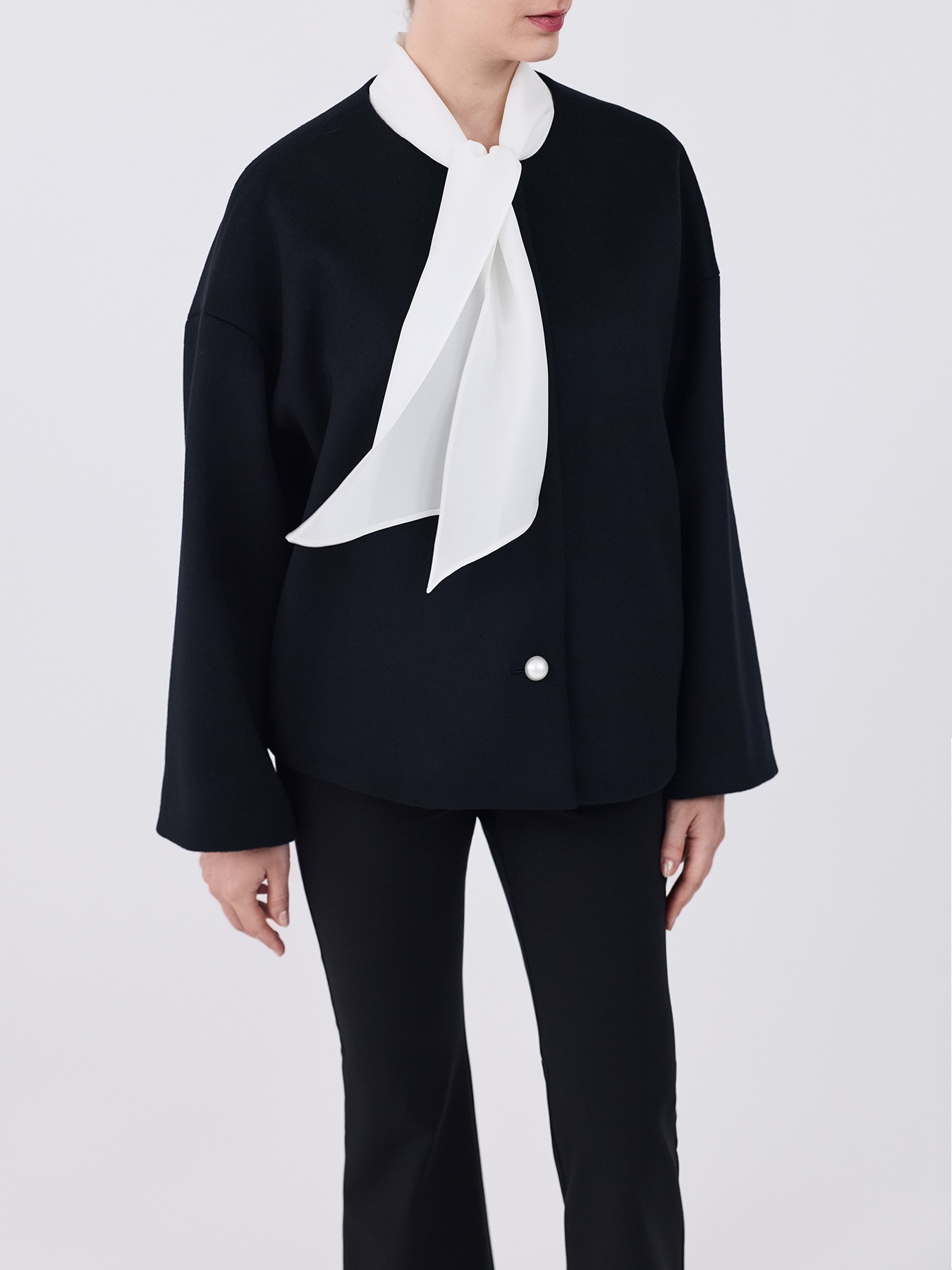 Super170'sパールボタンショートコート