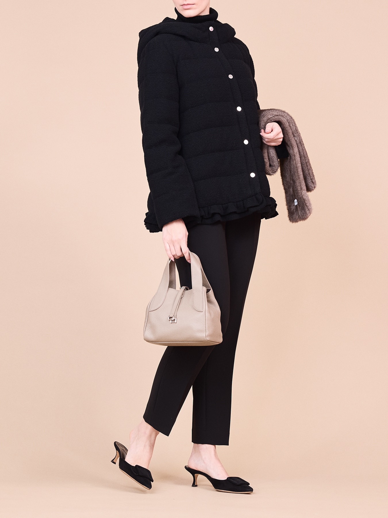 ダブルクロスセンタープレステーパードパンツ