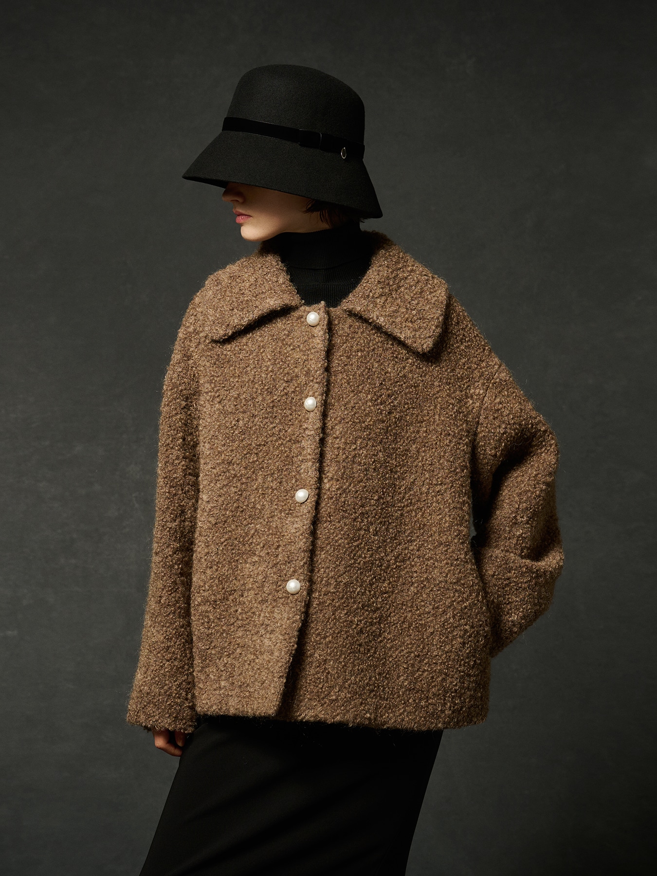 パールボタンボアショートコート