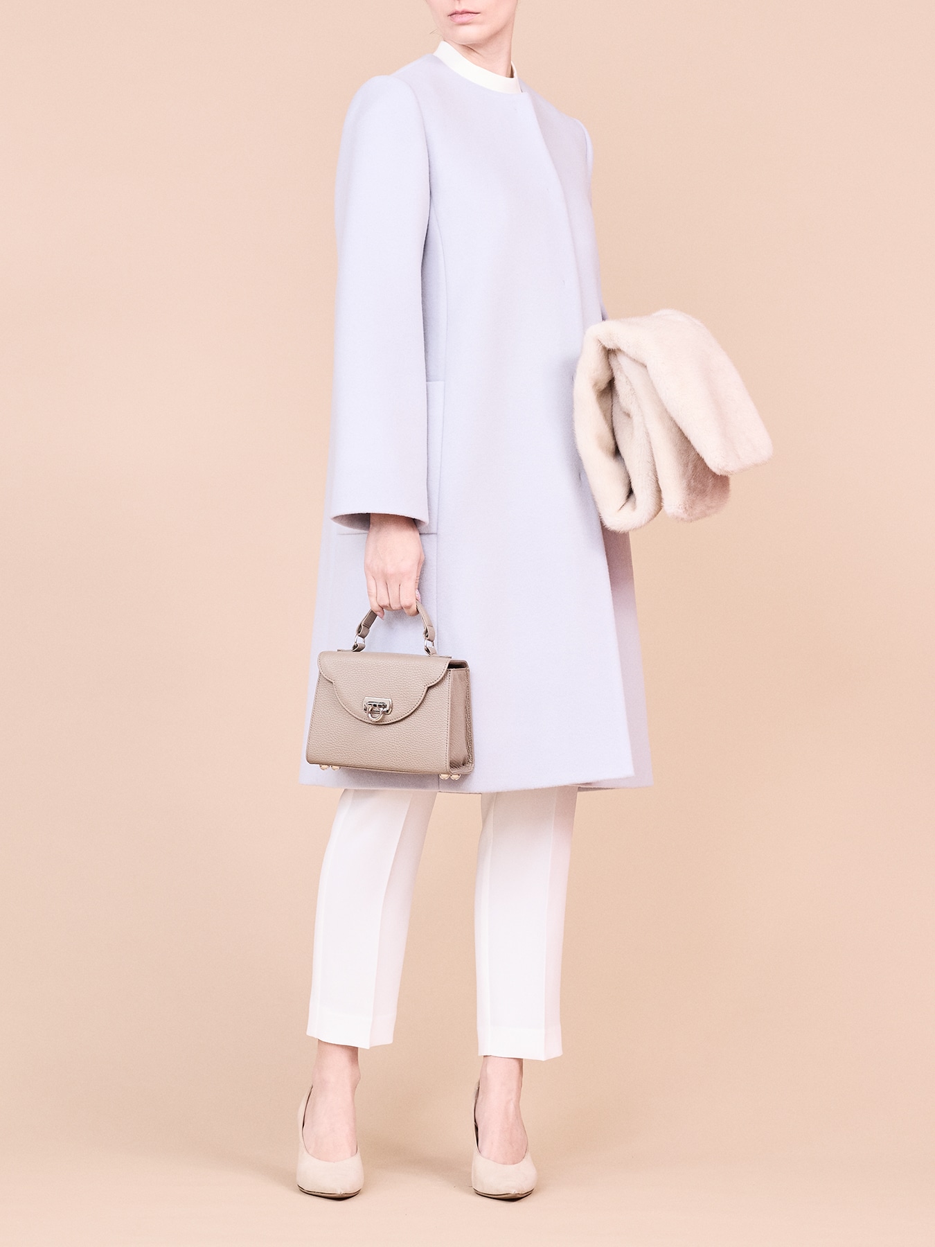 ダブルクロスセンタープレステーパードパンツ