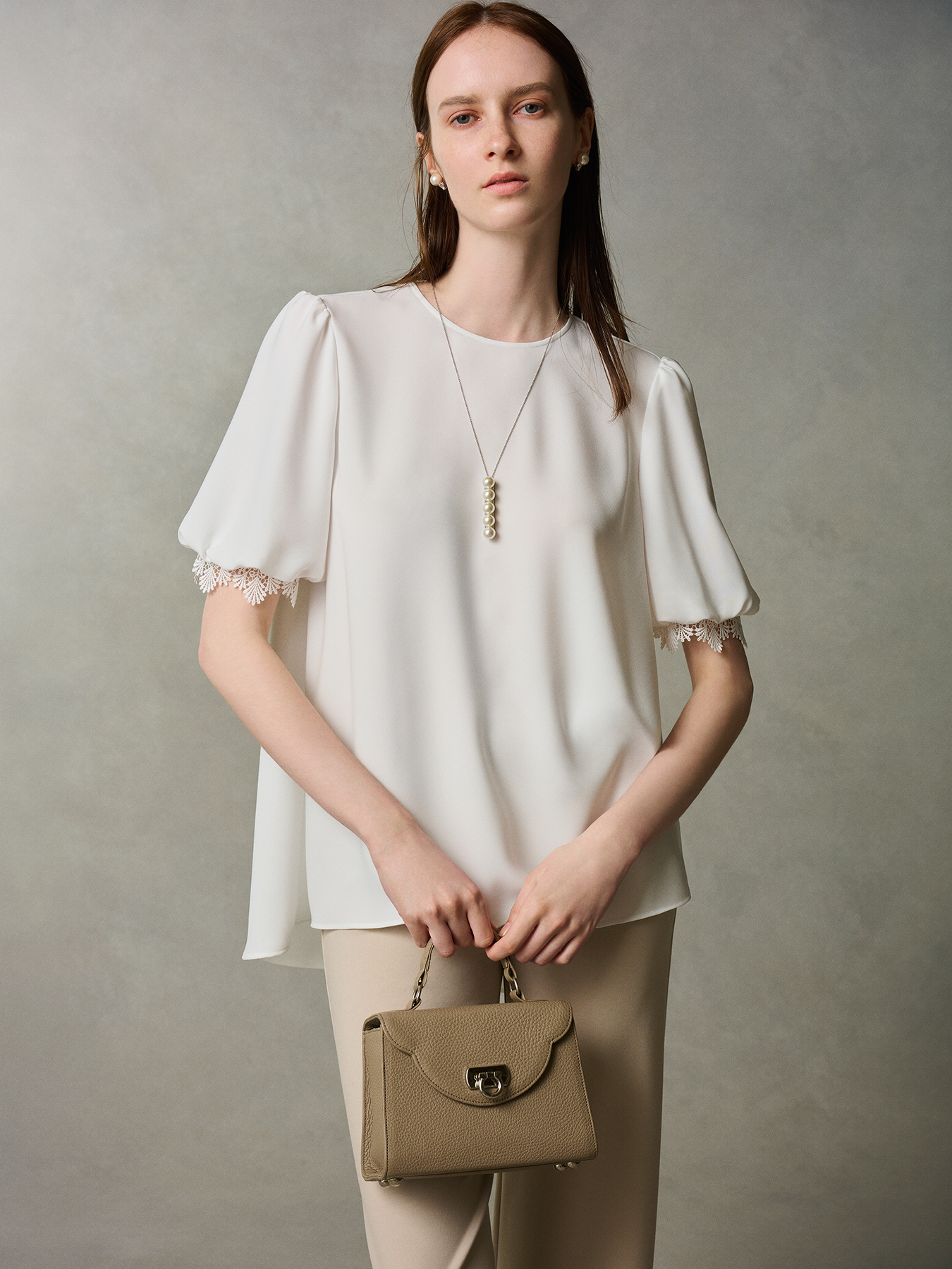 パールデザインバーネックレス