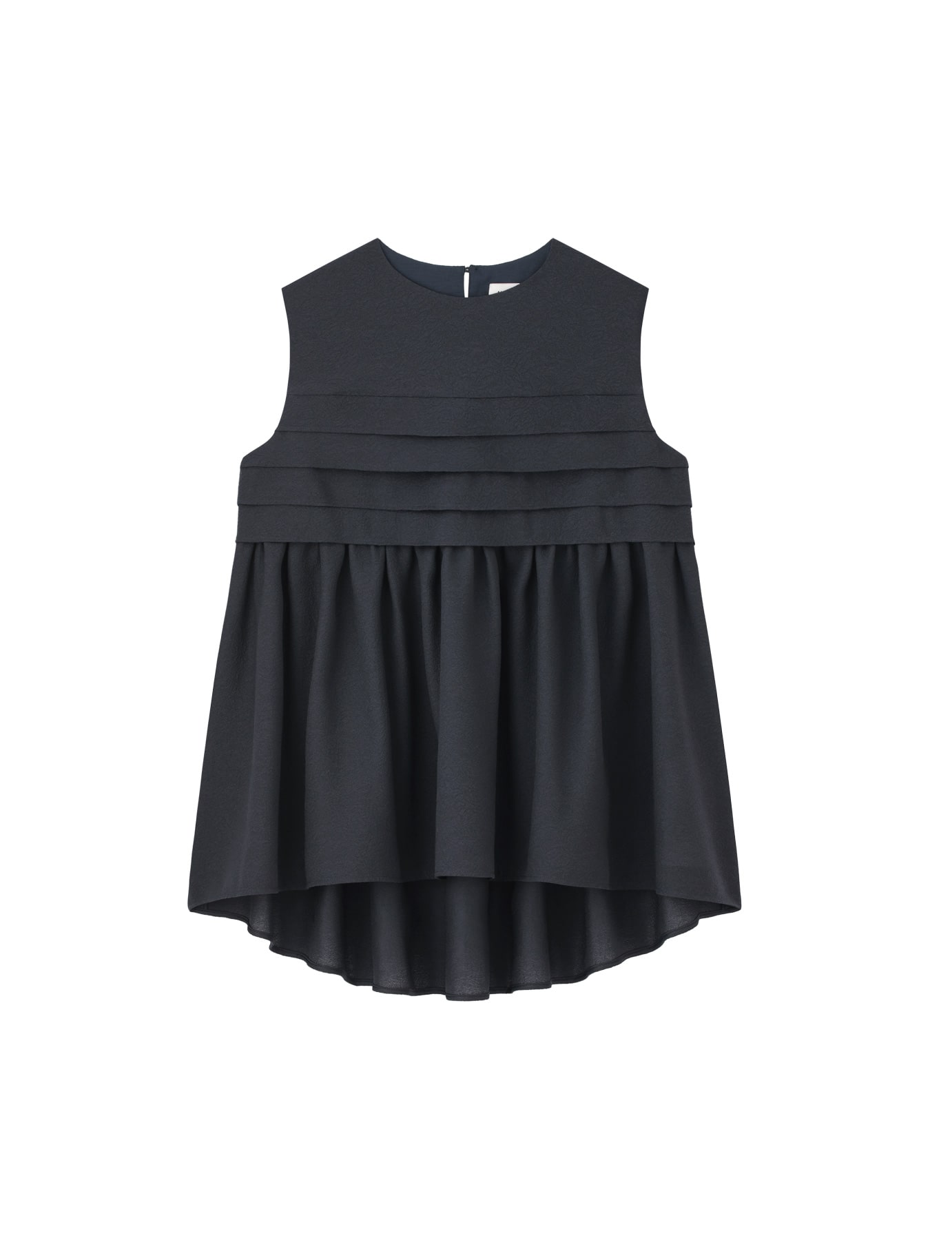 ピンタックティアードノースリーブブラウス