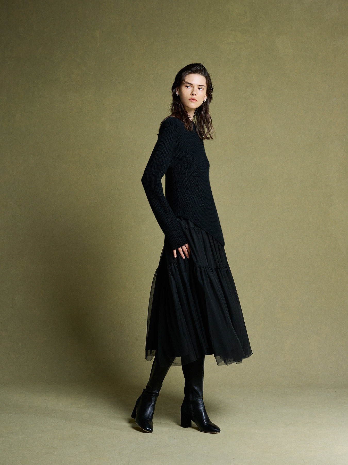 アシンメトリーニットプルオーバー