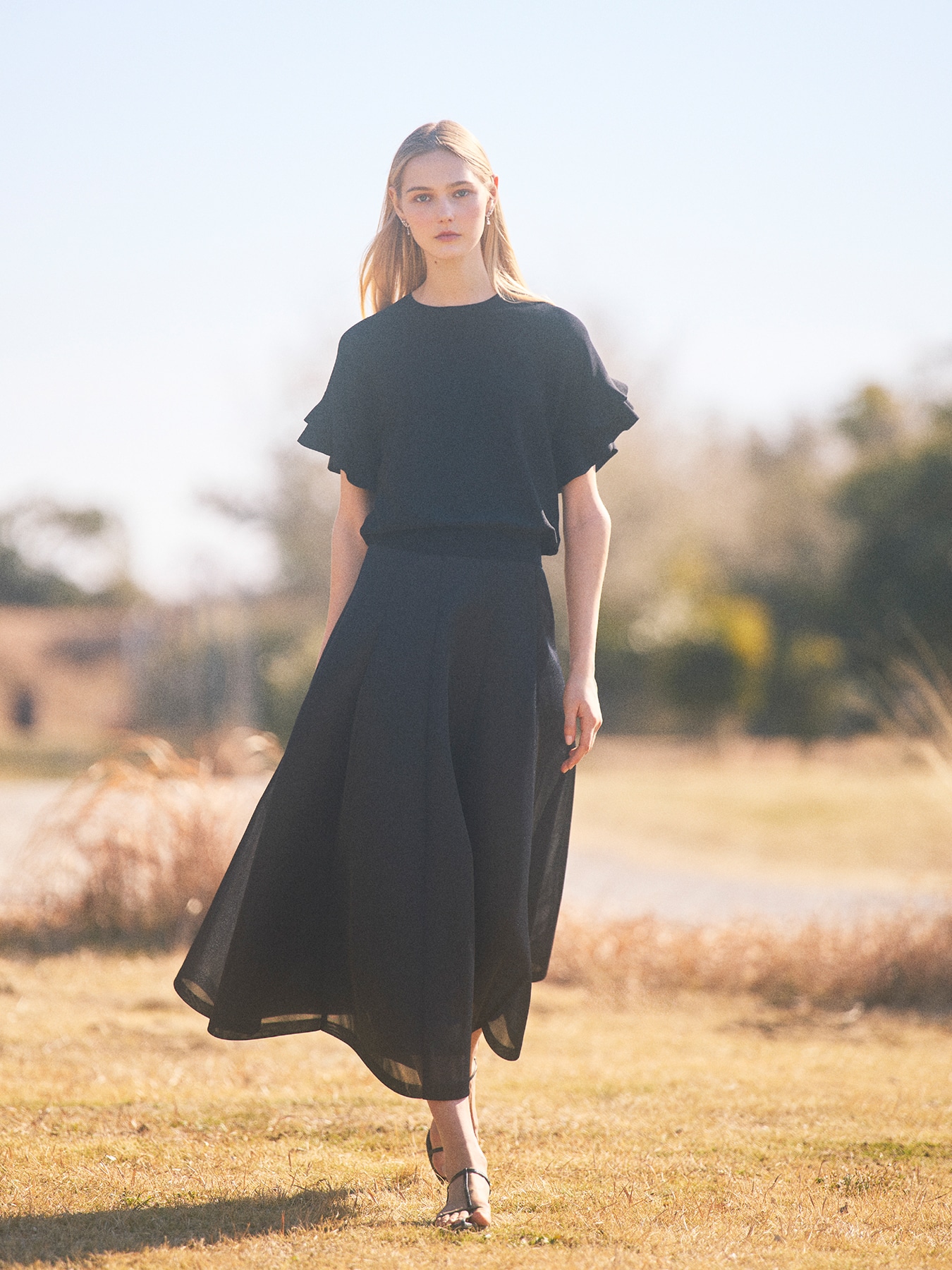 フリルスリーブニットプルオーバー