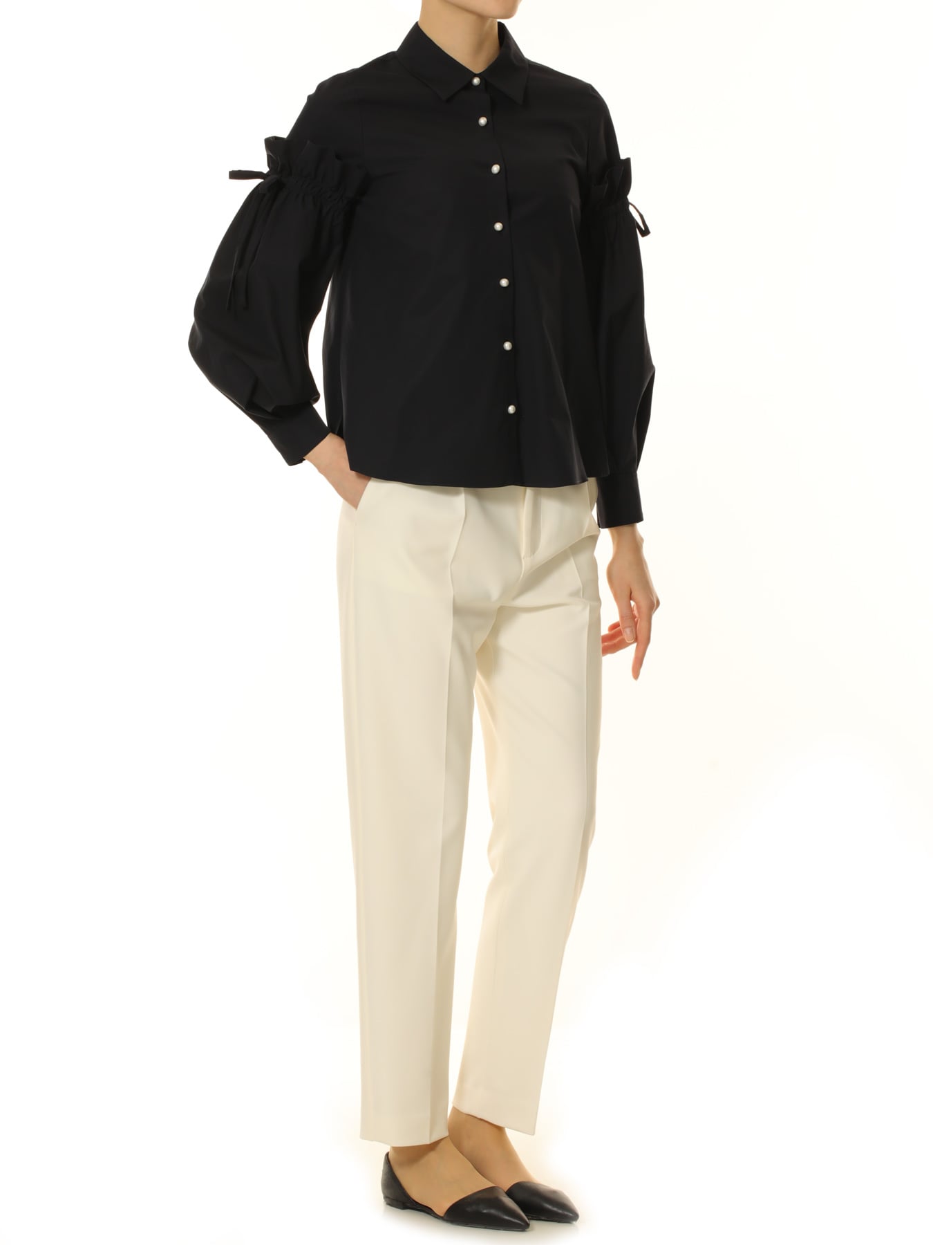 ダブルクロスセンタープレステーパードパンツ