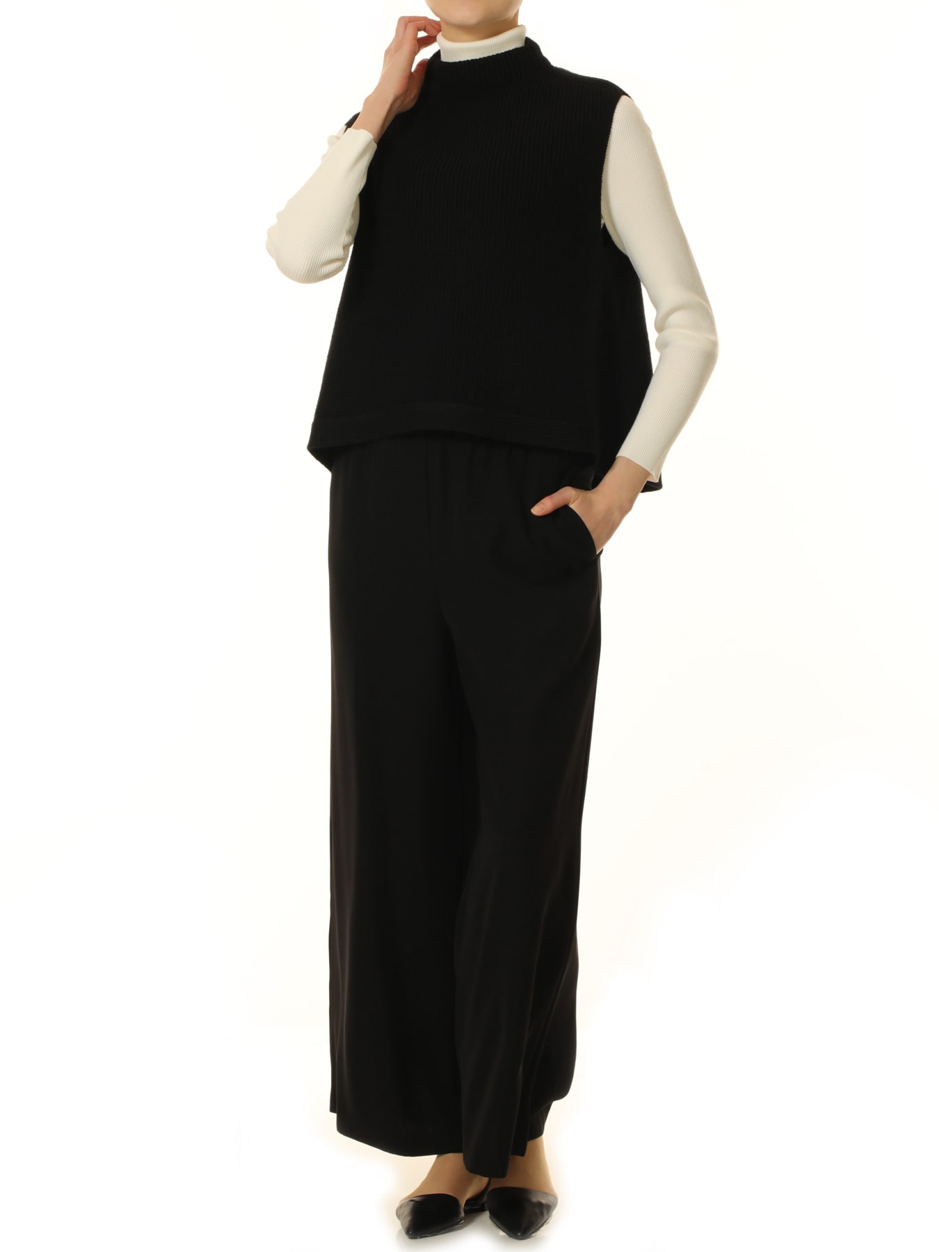 ハイネックニットジレ