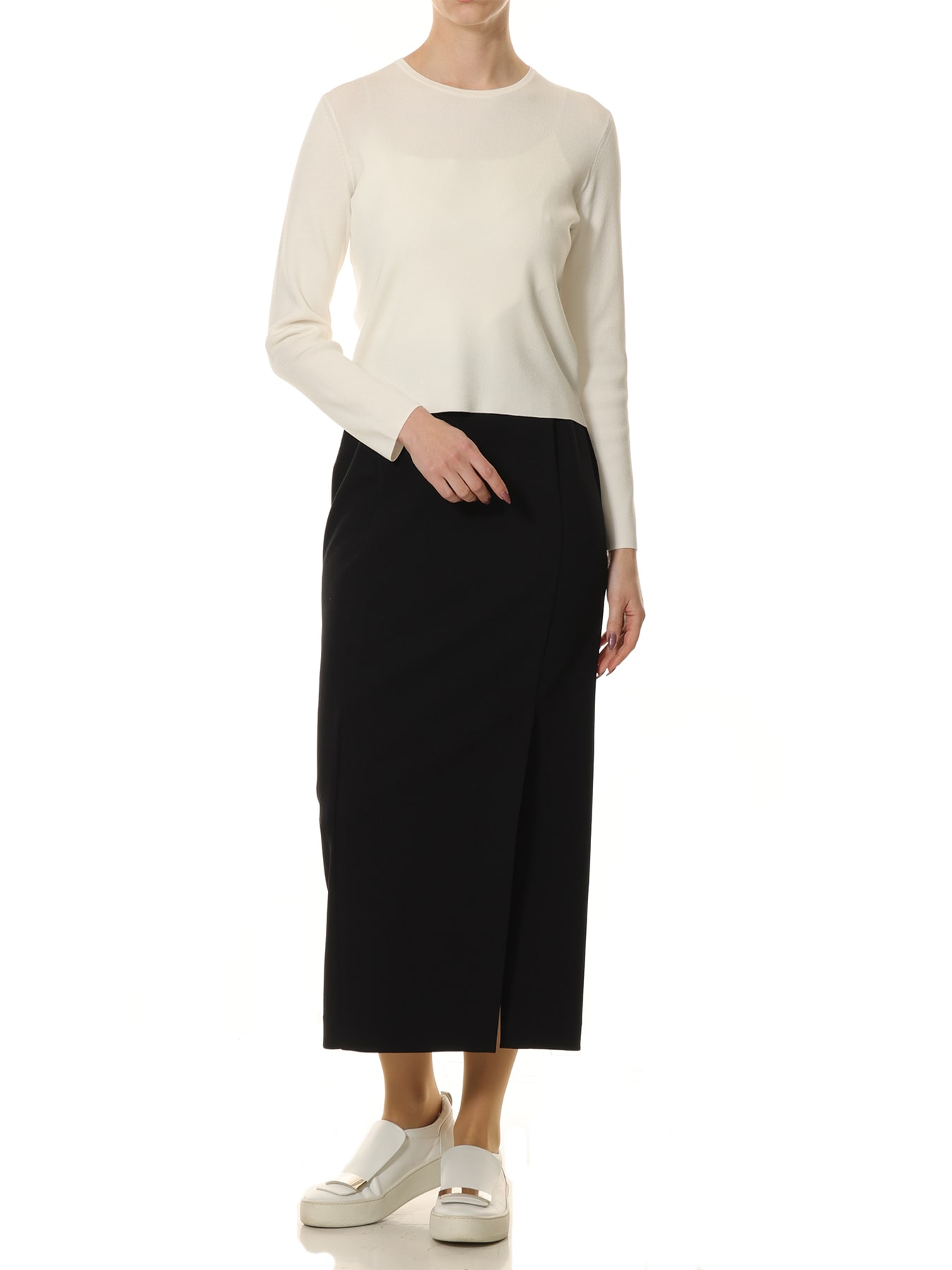 バックラウンドヘム長袖ニットプルオーバー