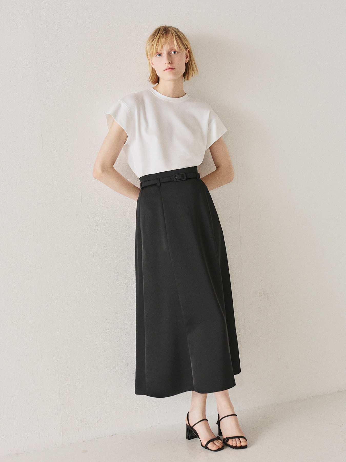 ポンチドロップショルダーカットソー