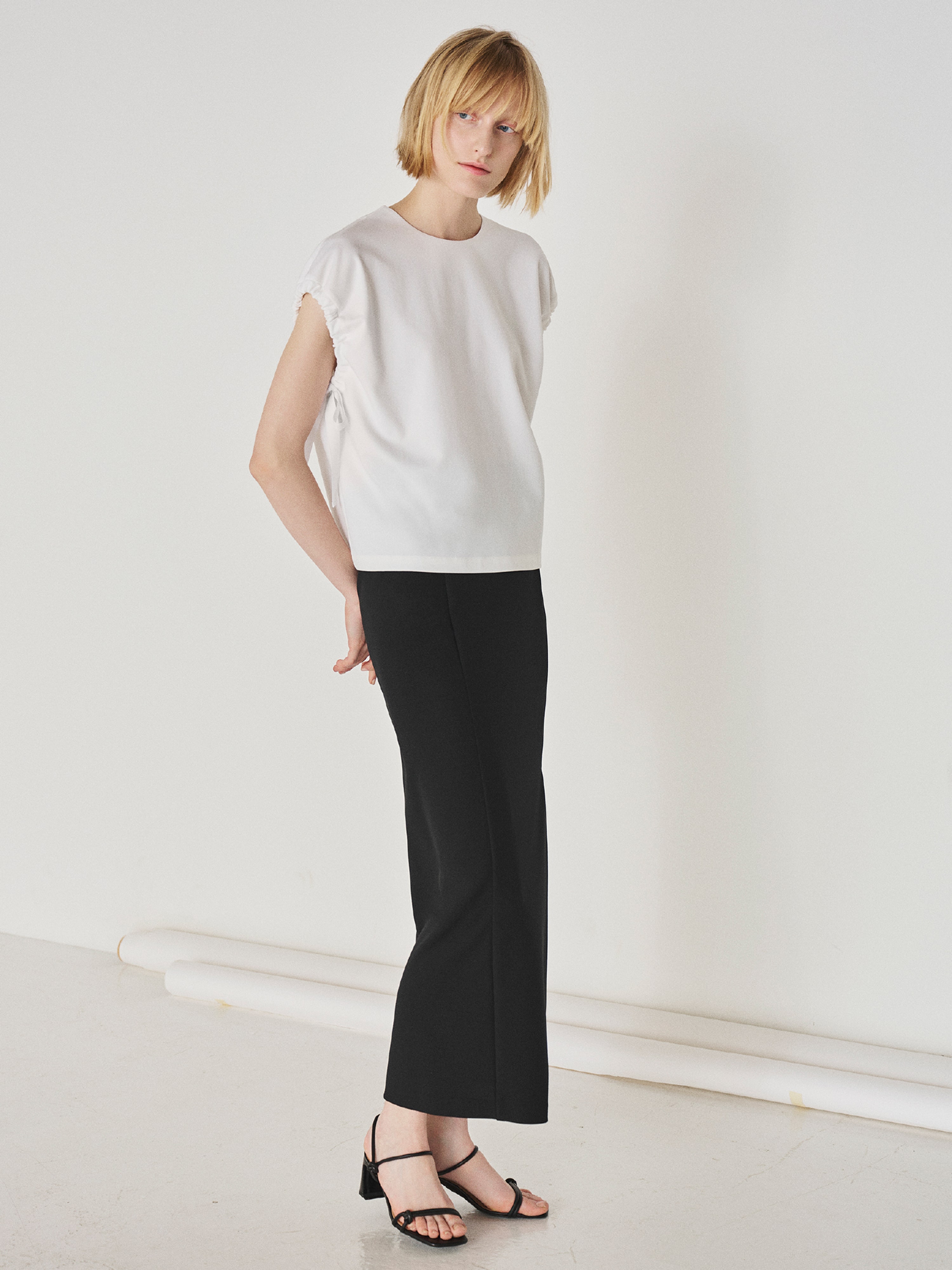 リボンデザインカットソー