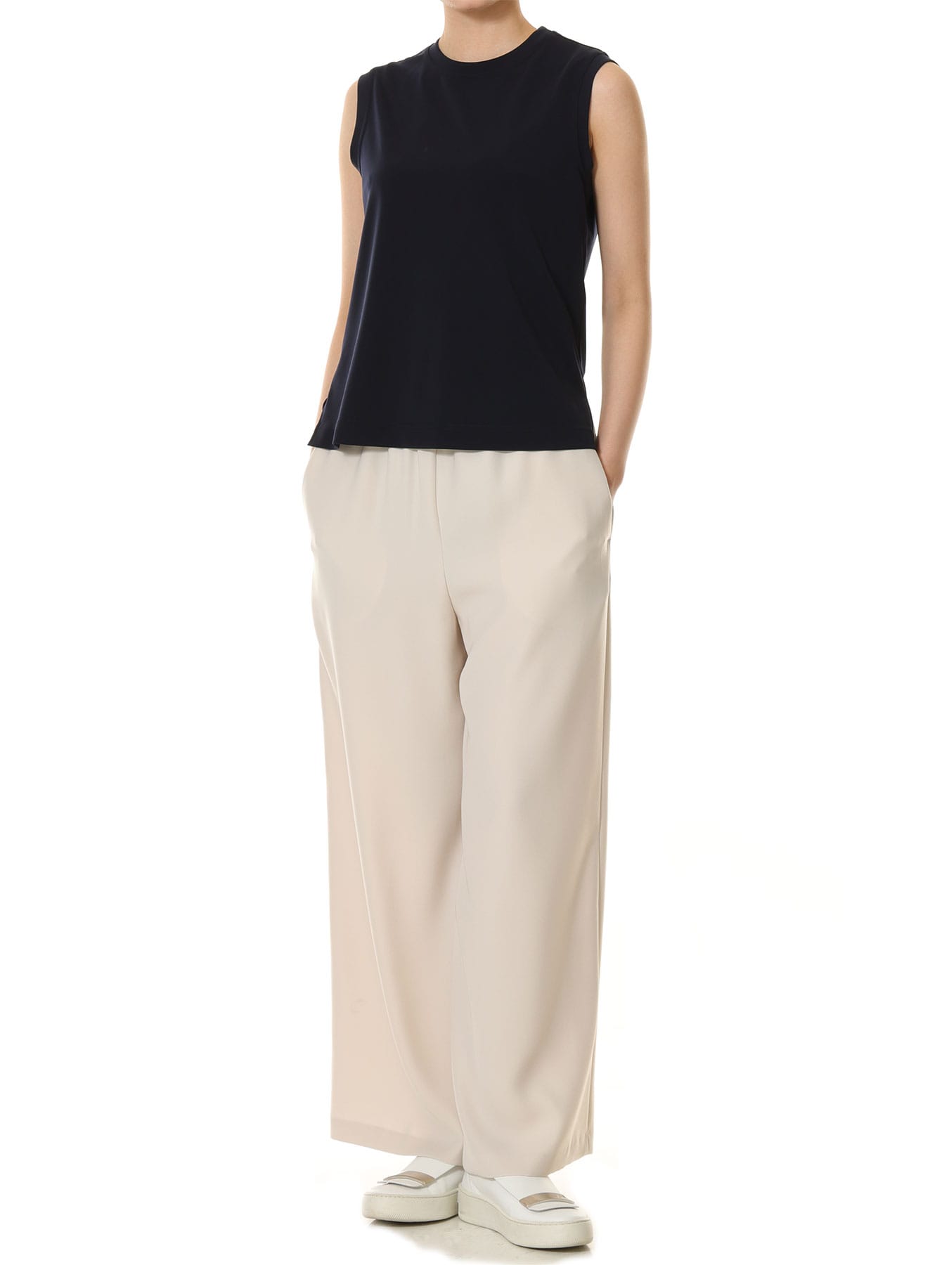 マットストレッチポンチノースリーブカットソー